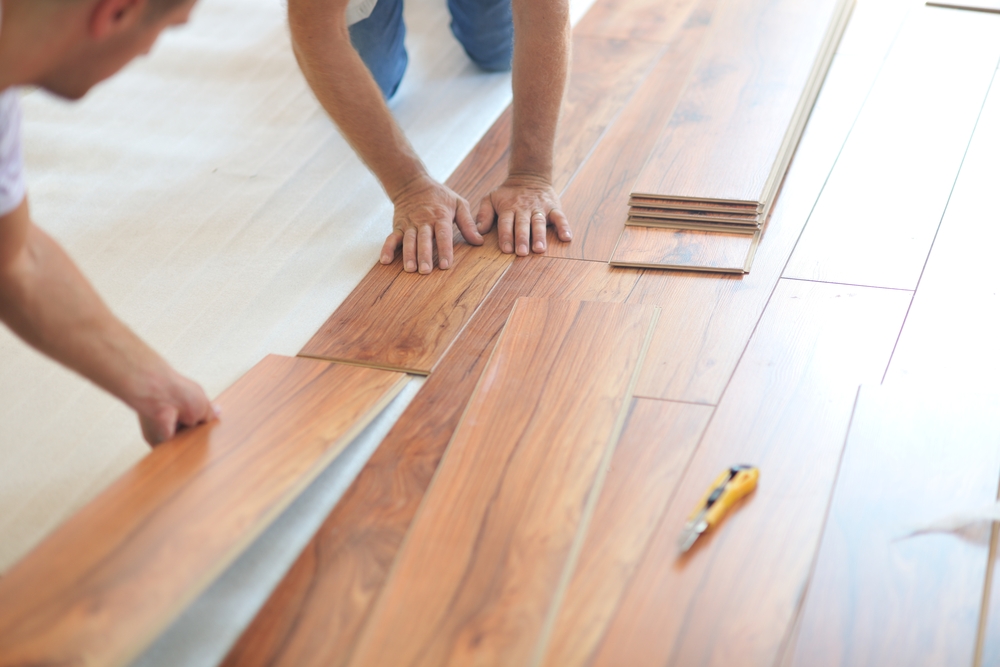 Advantages of PRO or DIYs When Installing Laminate Flooring